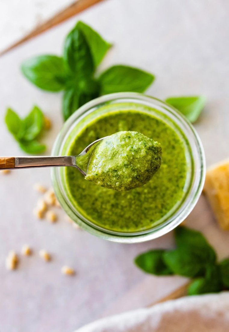 Basil pesto